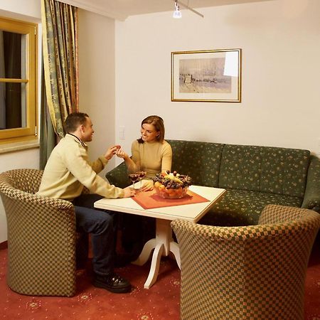 Hotel Schörhof Saalfelden Rum bild